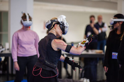 »Phygital Intimacy« beim »tanz.tausch – Tanz und Performance Festival« in Köln